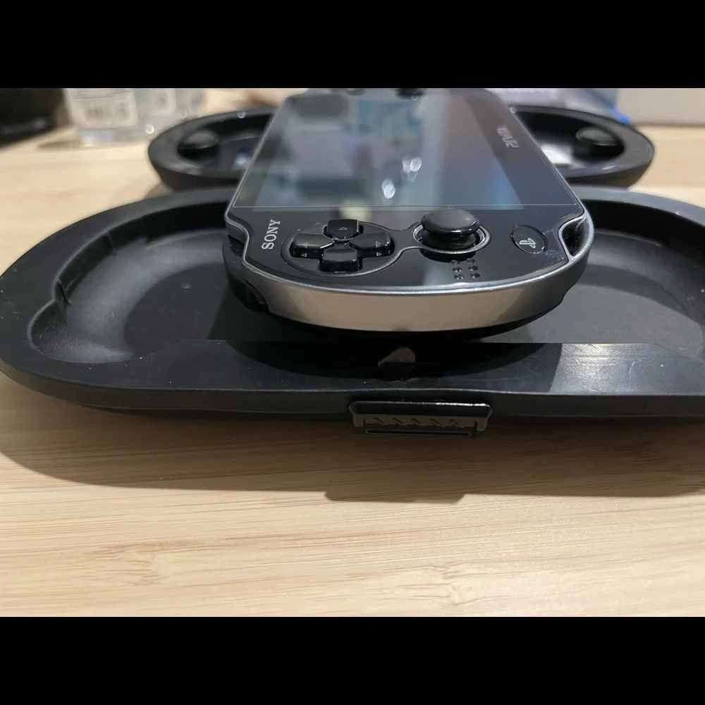 Sony play station vita  pch-1101 black color
